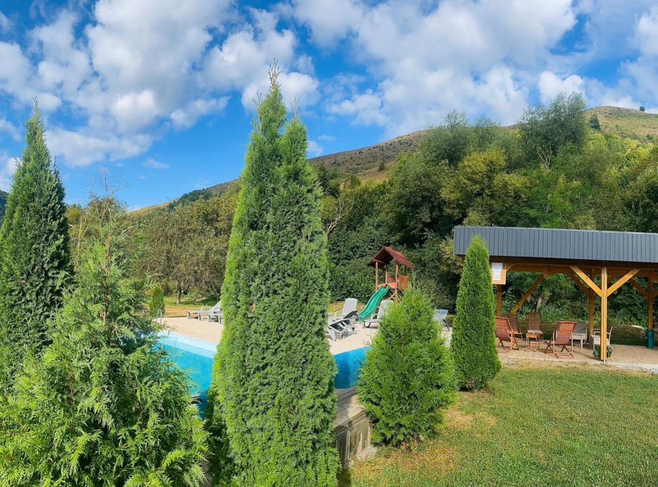 Pensiunea AN de AN Onceşti Exterior foto